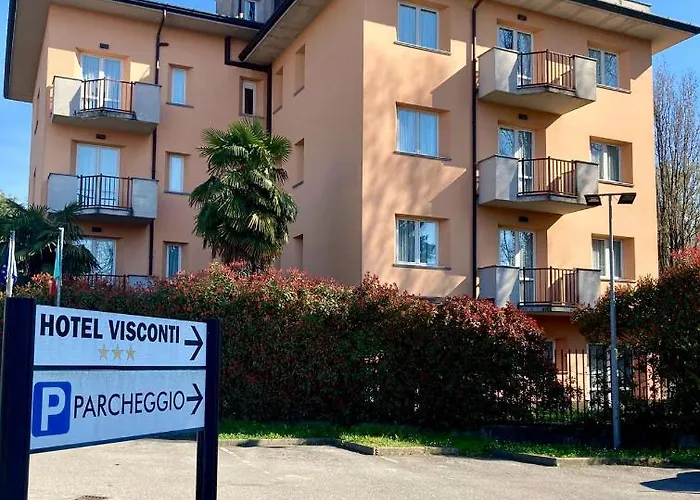 Отель Visconti 3*